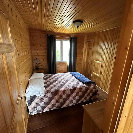 Chalets Et Spa Lac Saint-Jean 샹보르 외부 사진