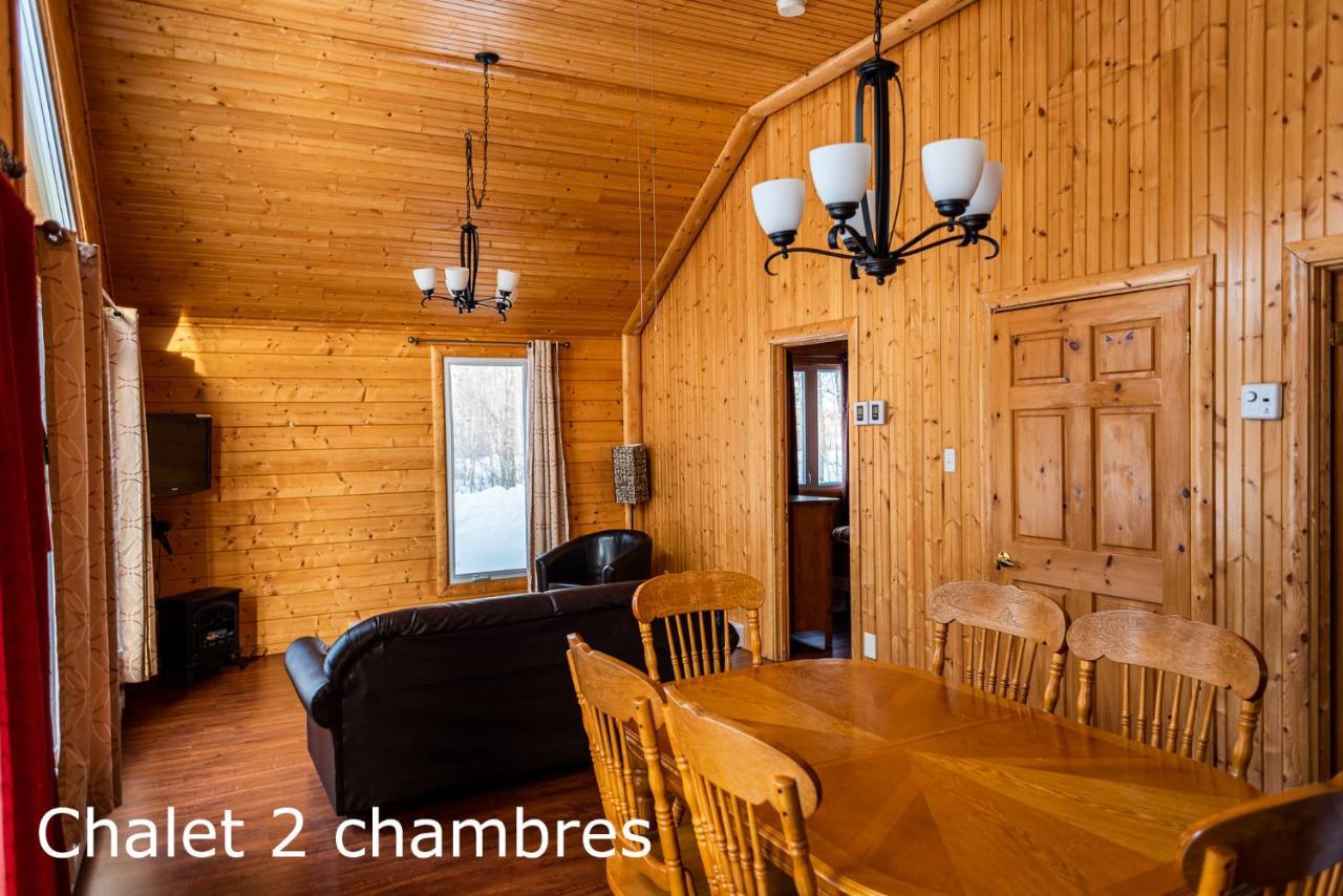 Chalets Et Spa Lac Saint-Jean 샹보르 외부 사진