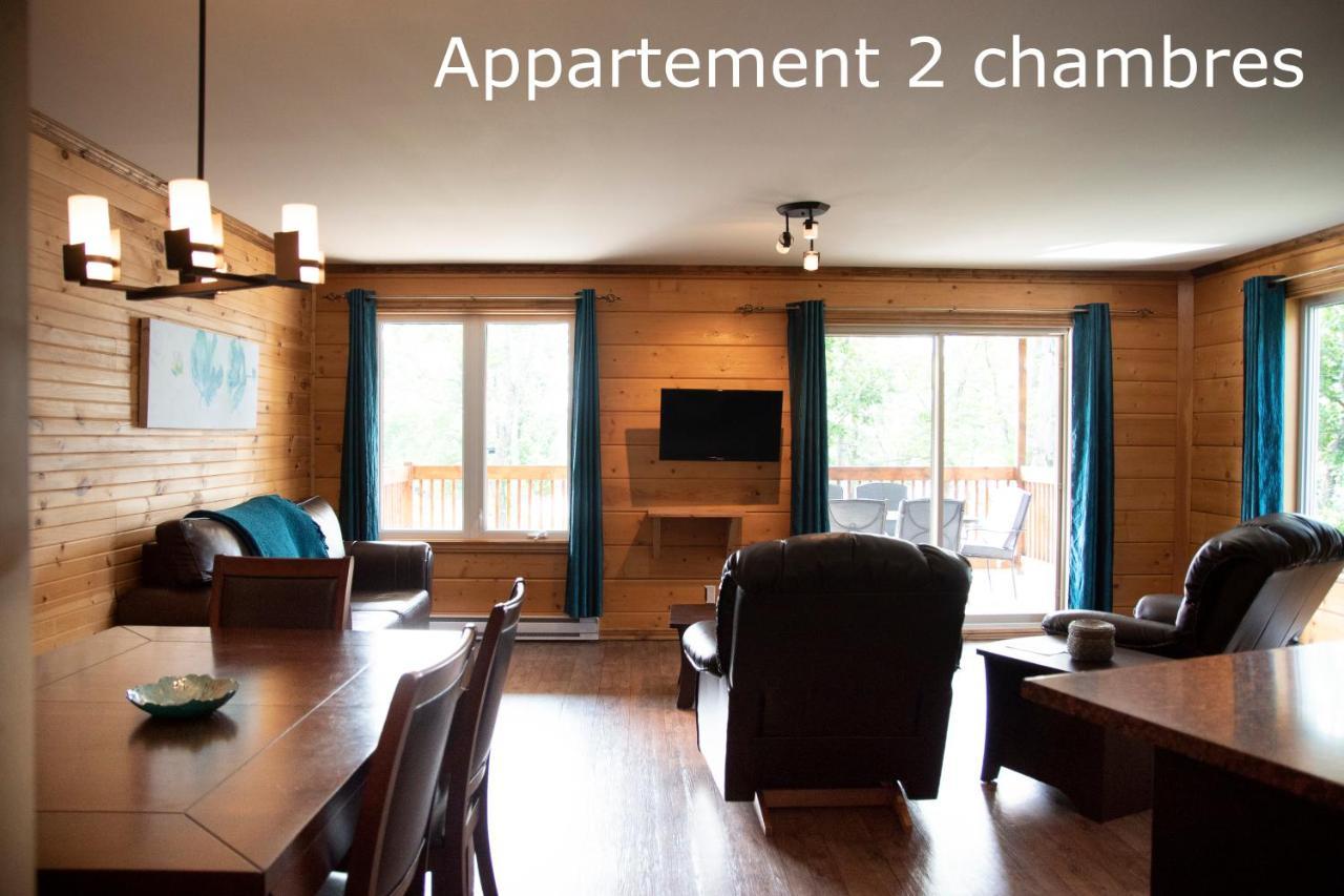 Chalets Et Spa Lac Saint-Jean 샹보르 외부 사진