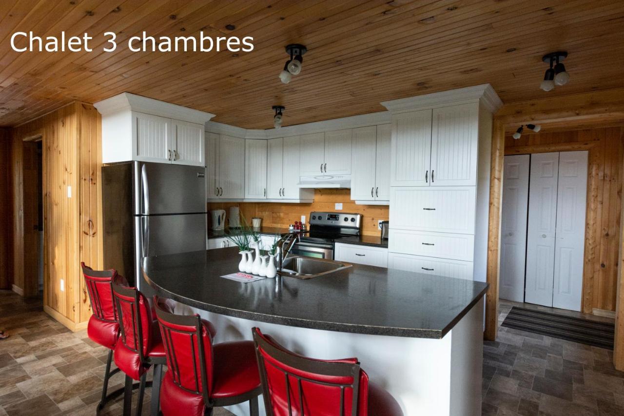 Chalets Et Spa Lac Saint-Jean 샹보르 외부 사진