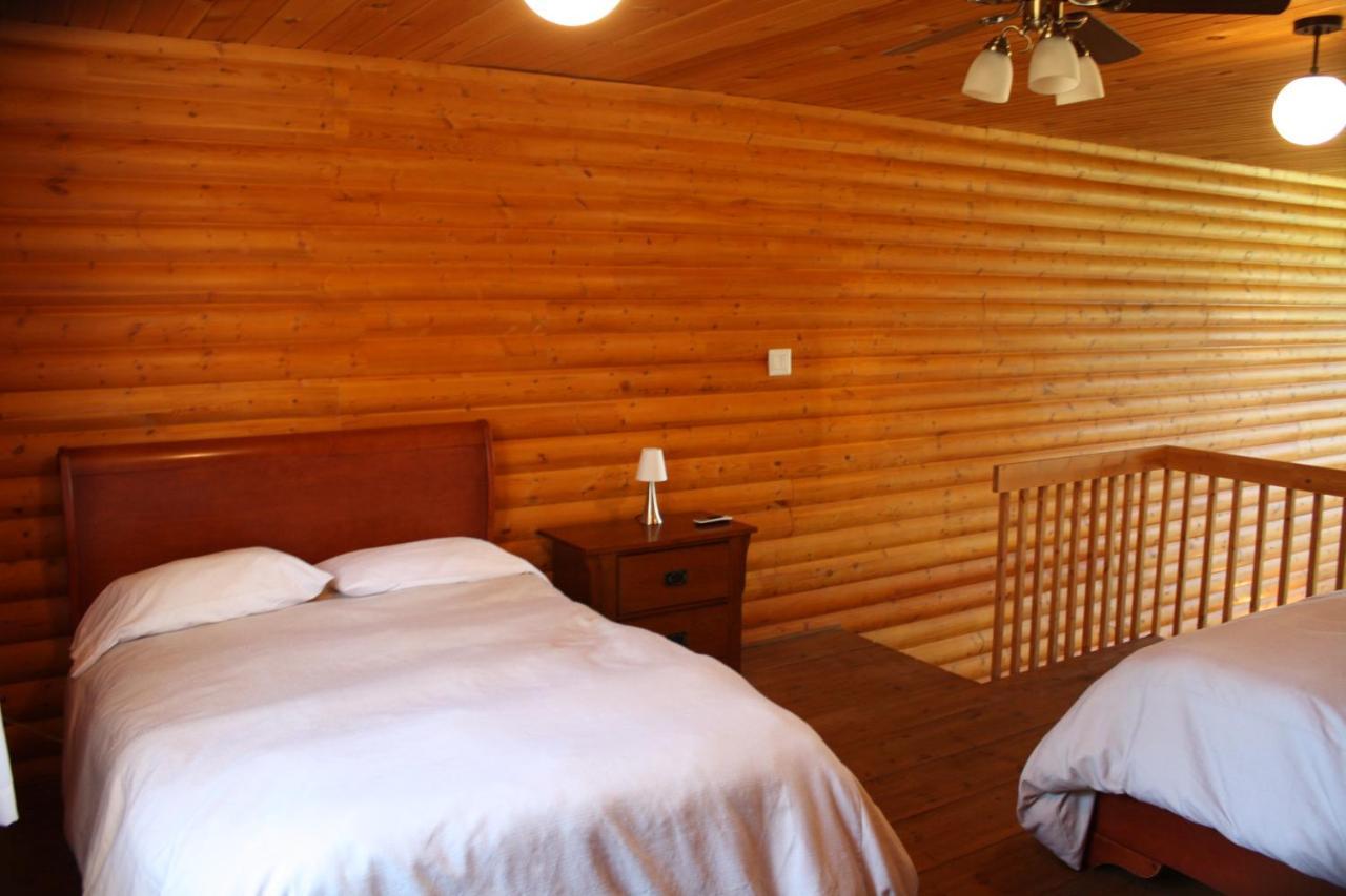 Chalets Et Spa Lac Saint-Jean 샹보르 외부 사진