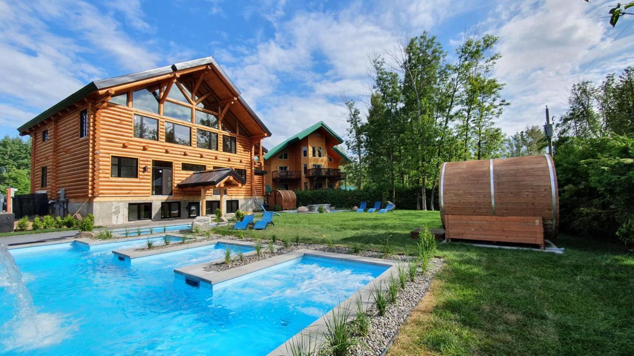 Chalets Et Spa Lac Saint-Jean 샹보르 외부 사진